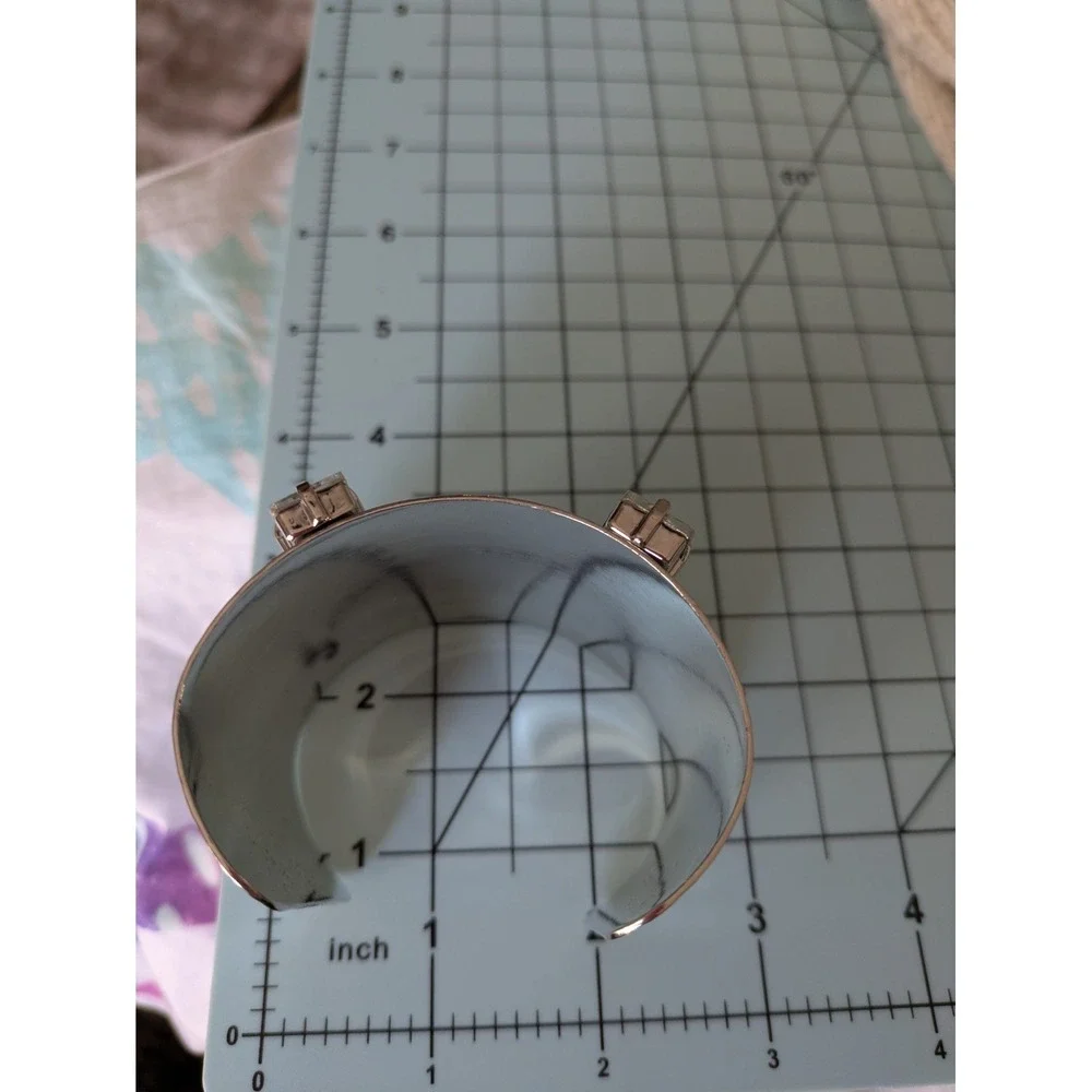 Hammered Silver Tone Cuff Bracelet With Rectangle Rhinestones Chunky Wide Glam